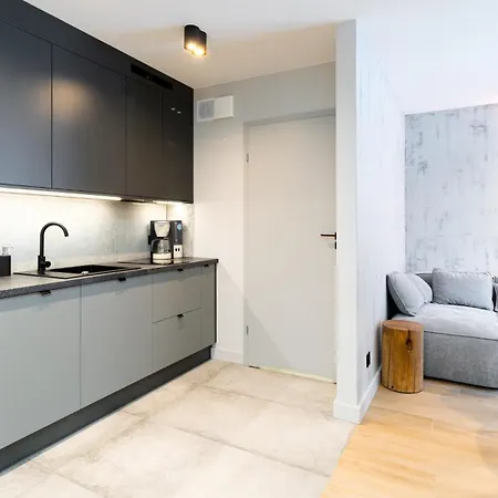 Zeromskiego 15c, Sun & Snow *